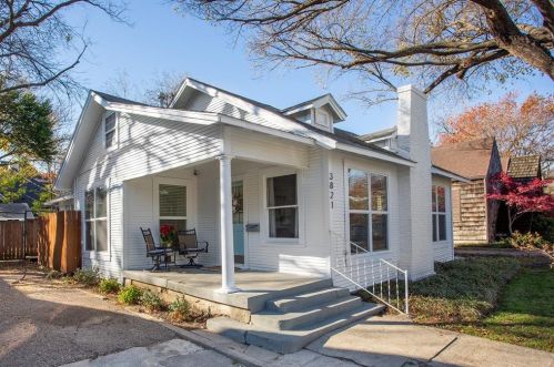 3821 5th St, Fort Worth, TX 76107-2021