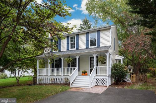 406 Blue Ridge Ave, Leesburg, VA 20176-2401