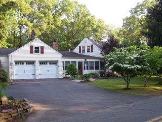 397 Zion Rd, Millstone, NJ 08844-2515