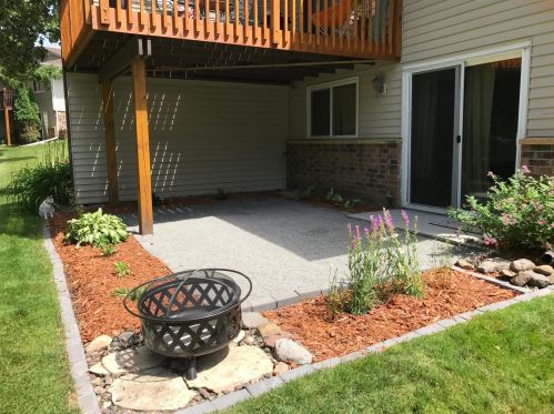 1715 Hickory Hl Dr, Saint Paul MN  55122-2412 exterior