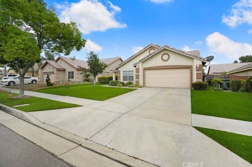 922 Morgan Ct, Redlands, CA 92374-1818
