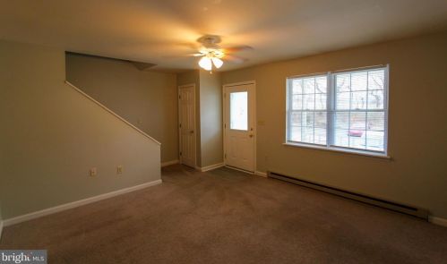 41 Talcon Ct, Charles Town WV  25414-5800 exterior