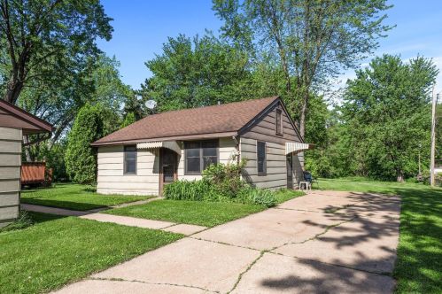 4046 Highland Ave, Saint Paul MN  55110-4201 exterior