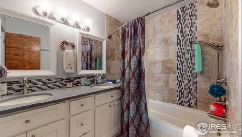 5434 Fossil Ct, Fort Collins CO  80525-3882 exterior