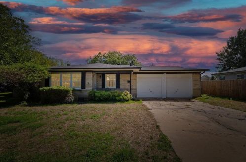 4312 Cummings Dr, Fort Worth, TX 76180-8620