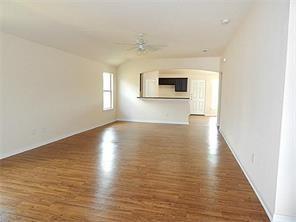 2252 Old Leonard St, Fort Worth TX  76119-5542 exterior