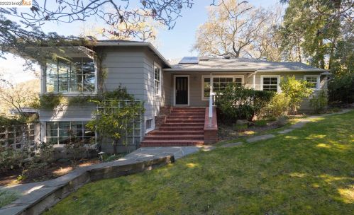 72 Davis Rd, Orinda, CA 94563-3003