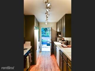 8815 Wonderland Ave, Los Angeles CA  90046-1851 exterior
