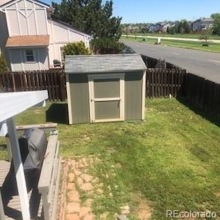 17997 Bethany Pl, Denver CO  80013-4437 exterior