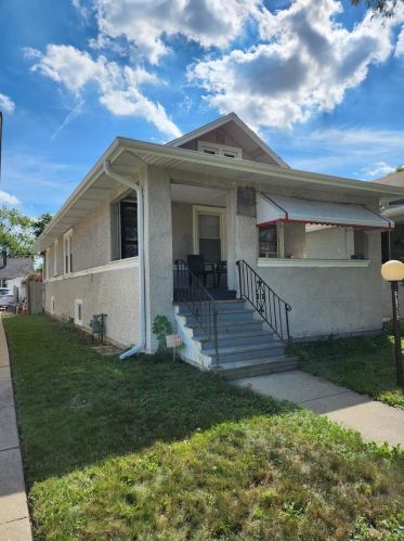 2105 9th Ave, Broadview, IL 60153-3234