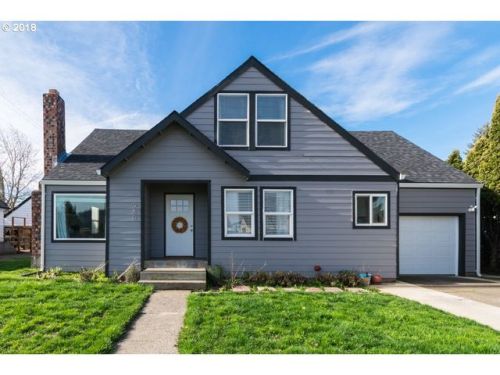960 5 St, Lebanon OR  97355-2515 exterior