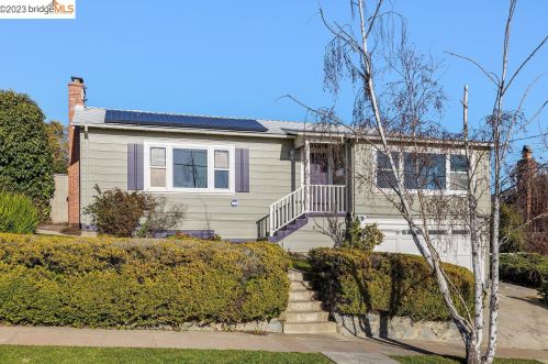 1738 Shasta St, Richmond, CA 94804-5337