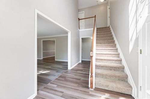 10 Parkside Cir, Marietta, GA 30068-4936