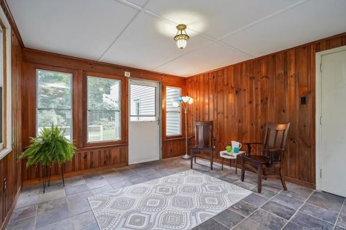 53 Treat Rd, Glastonbury, CT 06033-2534