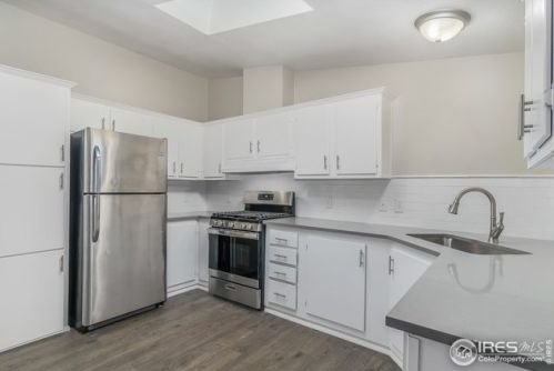 210 Versailles St, Denver, CO 80603-9758
