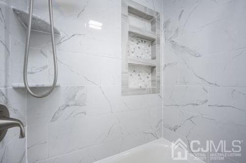 10 Boxwood Rd, Piscataway NJ 08854-5942 exterior