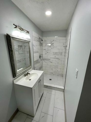 2313 Clairmont Rd, Atlanta GA  30329-3327 exterior