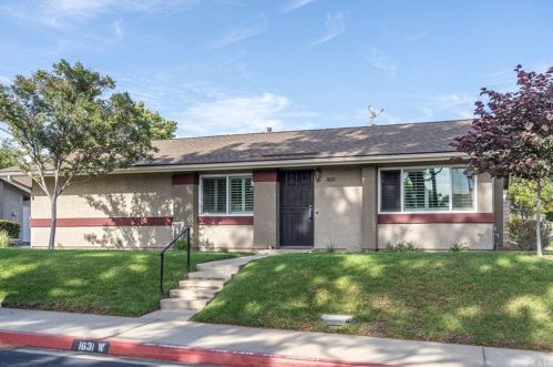 1631 Carmel Cir, Upland CA  91784-1703 exterior