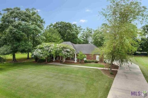 33135 Mack Rd, Walker, LA 70785-4217
