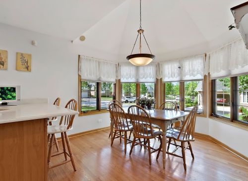 12237 Spire Dr, Lemont IL  60439-7319 exterior