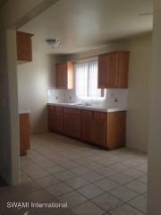 124 116th St, Los Angeles CA  90061-2418 exterior