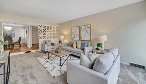868 Gladiola Dr, Sunnyvale, CA 94086-8138