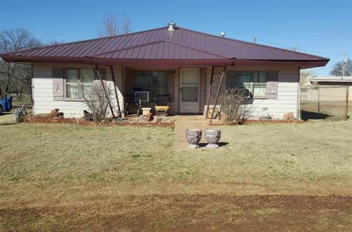 302 Santa Fe St, Carney, OK 74832-6013