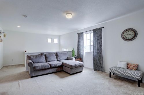 5037 Addison Way, Aurora CO 80016-5390 exterior