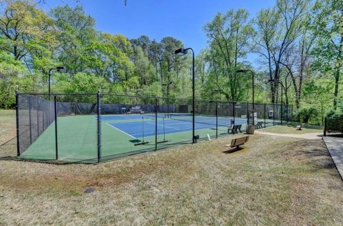 116 Newcastle Walk, Holly Springs GA  30188-6087 exterior