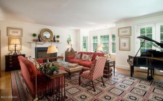 196 Byram Shore Rd, Greenwich CT  06830-6931 exterior