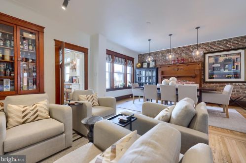 620 Pine St, Lancaster PA  17603-2824 exterior