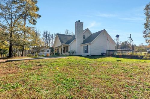 3935 Pinedale Ln, Gainesville, GA 30507-9480
