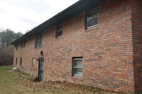 2814 Flat Shoals Rd, Atlanta GA  30349-4602 exterior