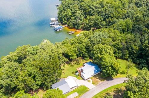 4057 Sargent Cir, Gainesville, GA 30506-3621