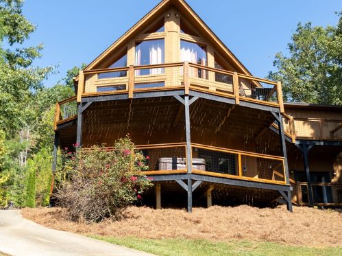 129 Rocky Springs Rd, Clarkesville, GA 30523-2886