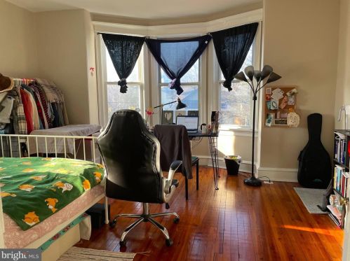 1038 Grant Ave, Camden NJ 08107-2011 exterior