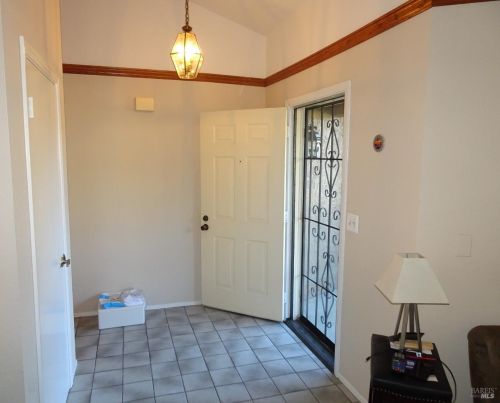 195 Bighorn Ct, Vacaville CA  95687-3438 exterior