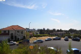 2382 Rainbow Ct, Hayward, CA 94542-2130