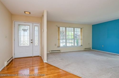 29 Red Hill Rd, Lakehurst, NJ 08759-6621