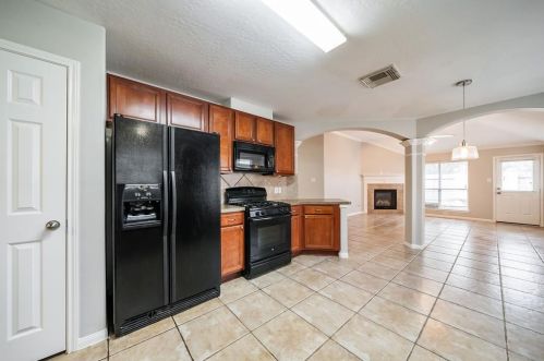 1030 Bahia Vis Dr, Richmond TX 77406-2850 exterior