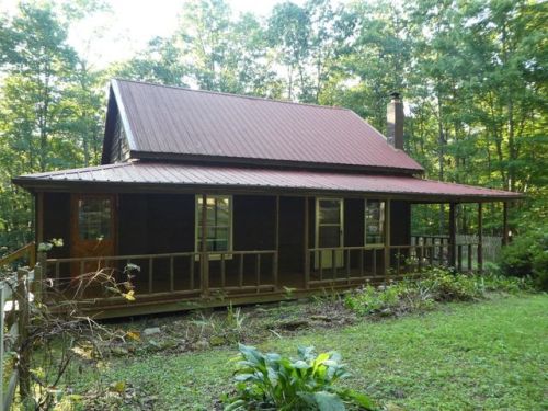 360 Joe Barnett Rd, Jamestown, TN 38556-5901