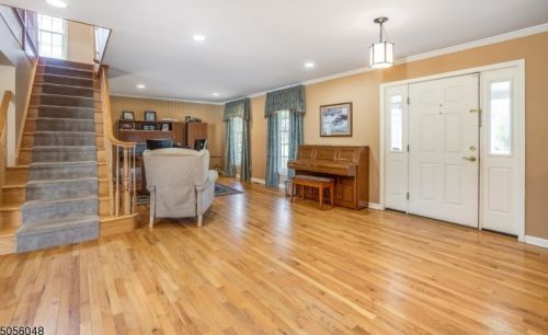 68 Sidney School Rd, Annandale, NJ 08801-3509