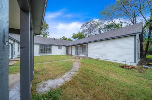 3909 Trail Lake Dr, Fort Worth TX  76109-3523 exterior
