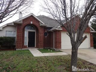 721 Silverbrook Dr, Fort Worth TX  76179-0937 exterior