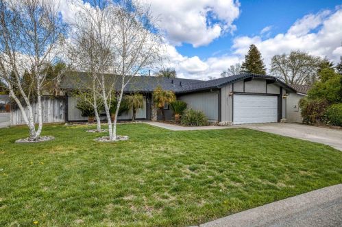 5921 Running Water Ct, Citrus Heights, CA 95621-4732