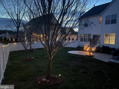18799 Pier Trail Dr, Triangle VA  22172-2351 exterior