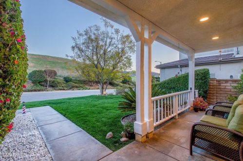 3385 Coastal Oak Dr, Simi Valley, CA 93065-7221