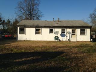 2910 Wedgedale Ave, Durham NC  27703-4640 exterior