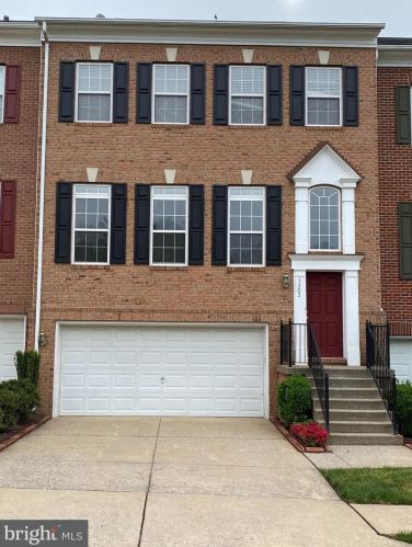 7303 Oldham Leeds Way, Springfield, VA 22150-4919