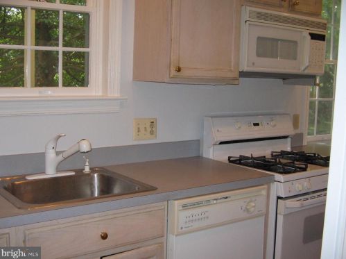 812 Woodside Pkwy, Silver Spring MD  20910-4251 exterior